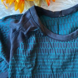 🌺UNIQUE TEXTURED LONG DLEEVE TOP🌺